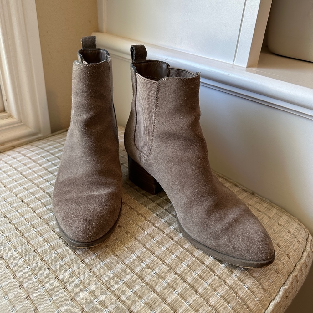 GAP Heeled Boots Size 7.5 Brown/Grey